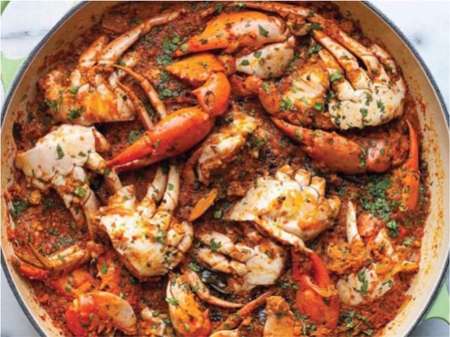 Crab (cooked meat, picked from the shell) — photograph