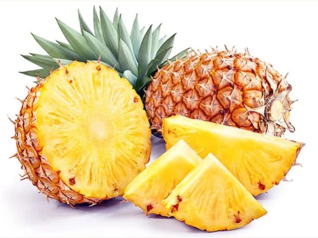 Pineapple (fresh, ripe) — photograph