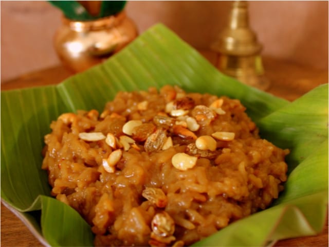 Sakkarai pongal (sweet pongal — rice and moong cooked in jaggery and ghee) — photograph